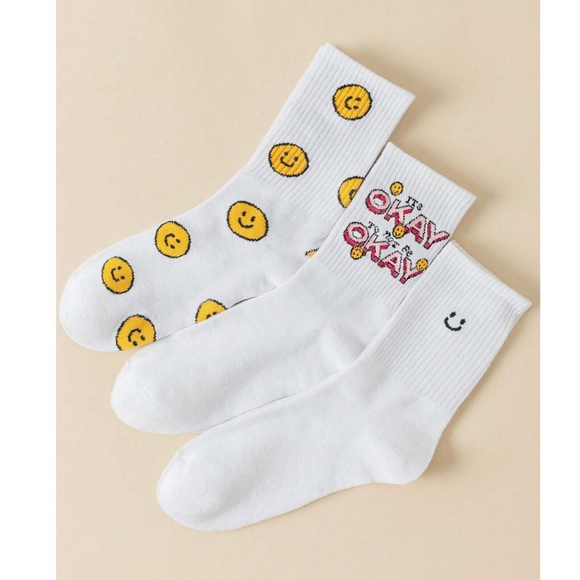 Smiley Face Socks Set - Picture 1 of 4